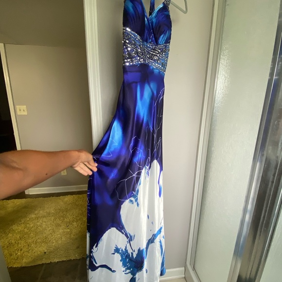 Blue beaded floral formal dress - Picture 6 of 6